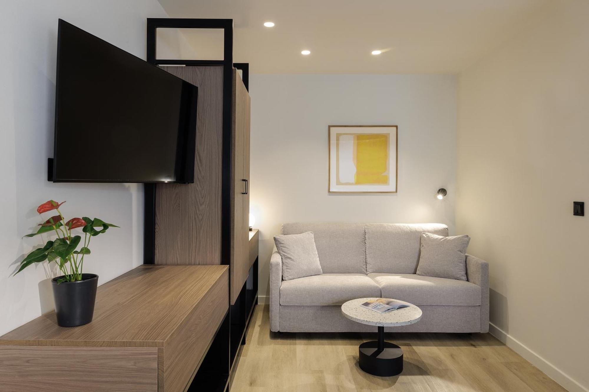 Apartment Master Plaka *