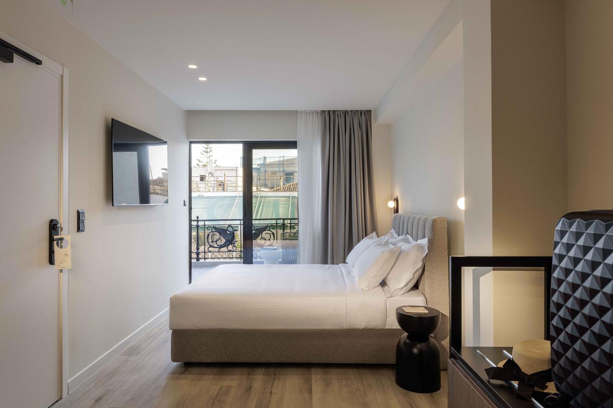 Apartment Master Plaka *