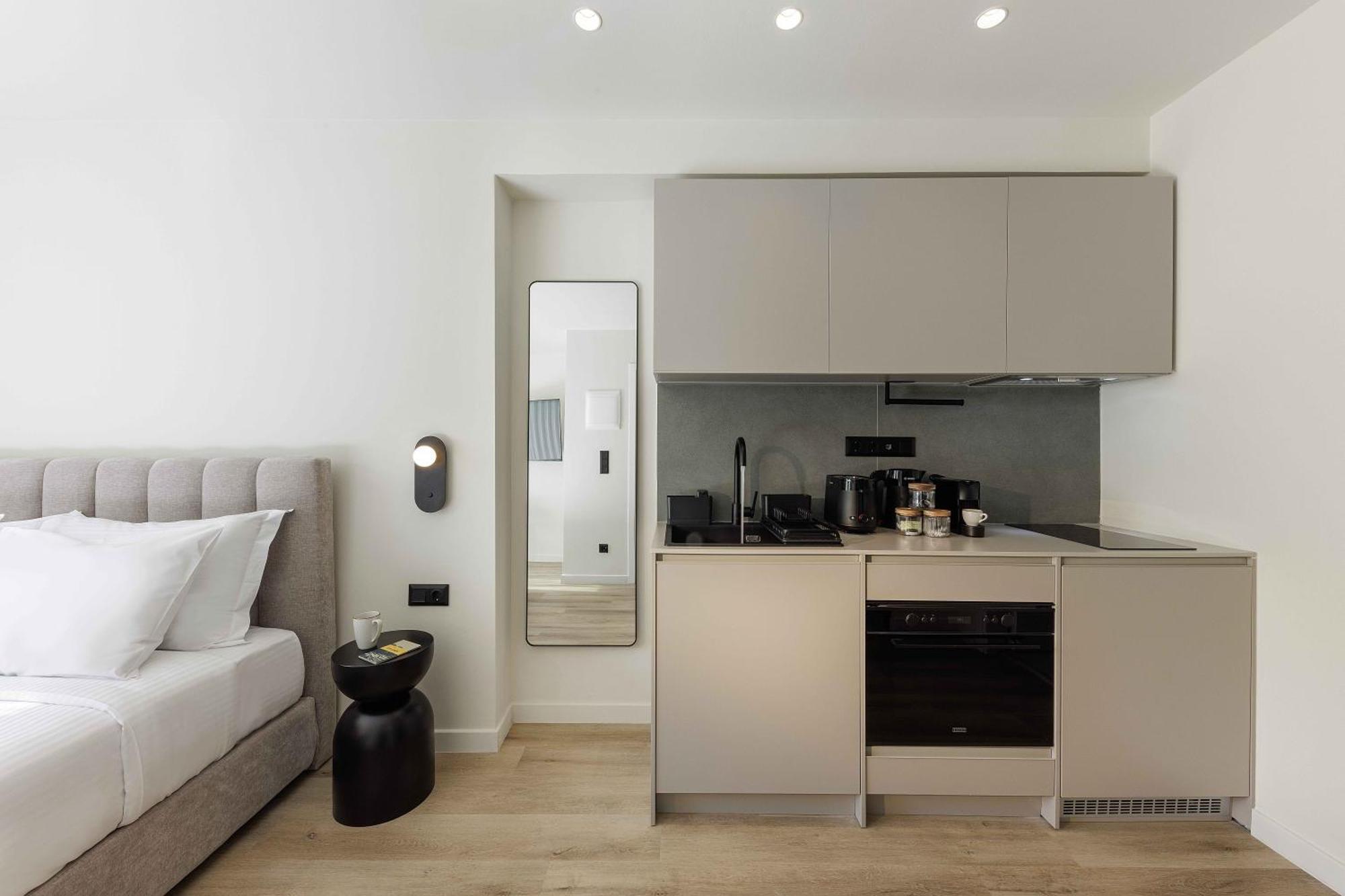 Master Plaka Apartment Athens